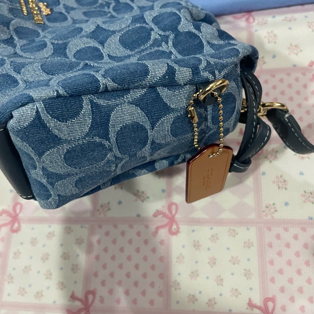 Coach Denim Signature Shoulder Bag in Blue - Picture 4 of 8